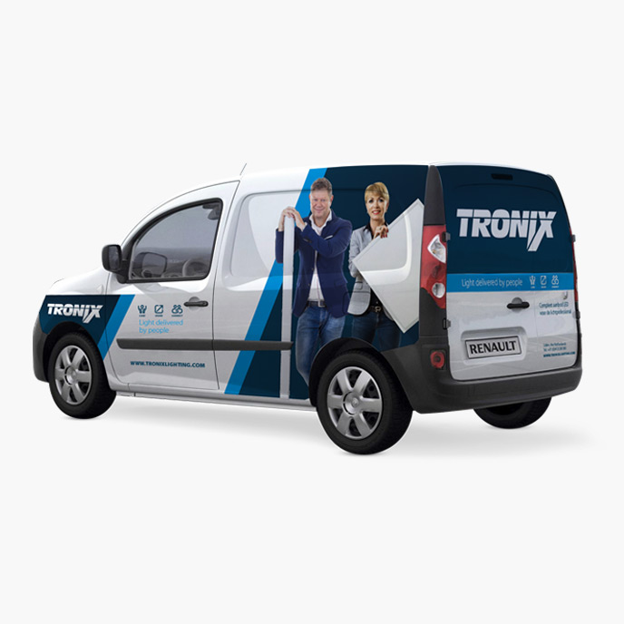 Tronix bus belettering Tronix bus belettering